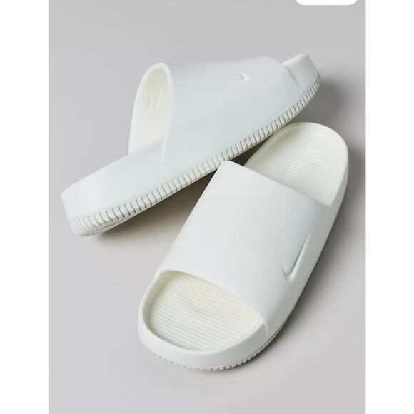 Nike Women’s Calm Slide Sandal - White, Sail  - Size 9 , Slip on with Box - Picture 1 of 8